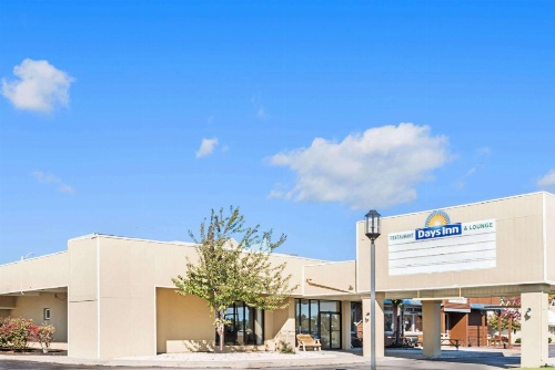 Days Inn by Wyndham Henrietta/Rochester Area image 24