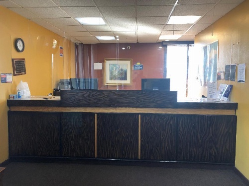 Days Inn by Wyndham Henrietta/Rochester Area image 3